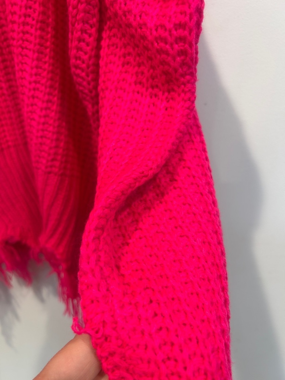 Main strip Hot Pink Star Appliqué V-Neck distressed Sweater Womens medium - Picture 7 of 10